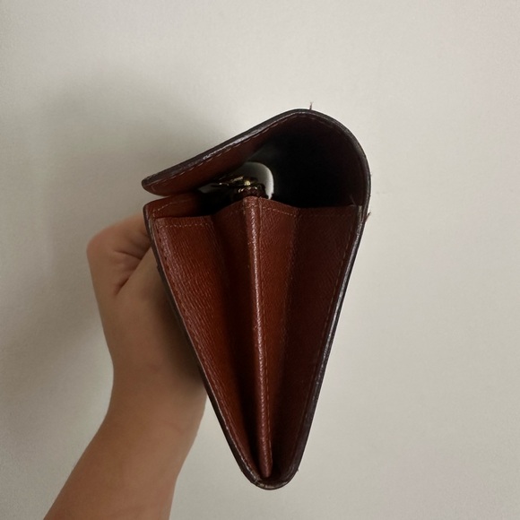 Louis Vuitton Sarah Wallet Monogram Canvas – EUC - Picture 8 of 12